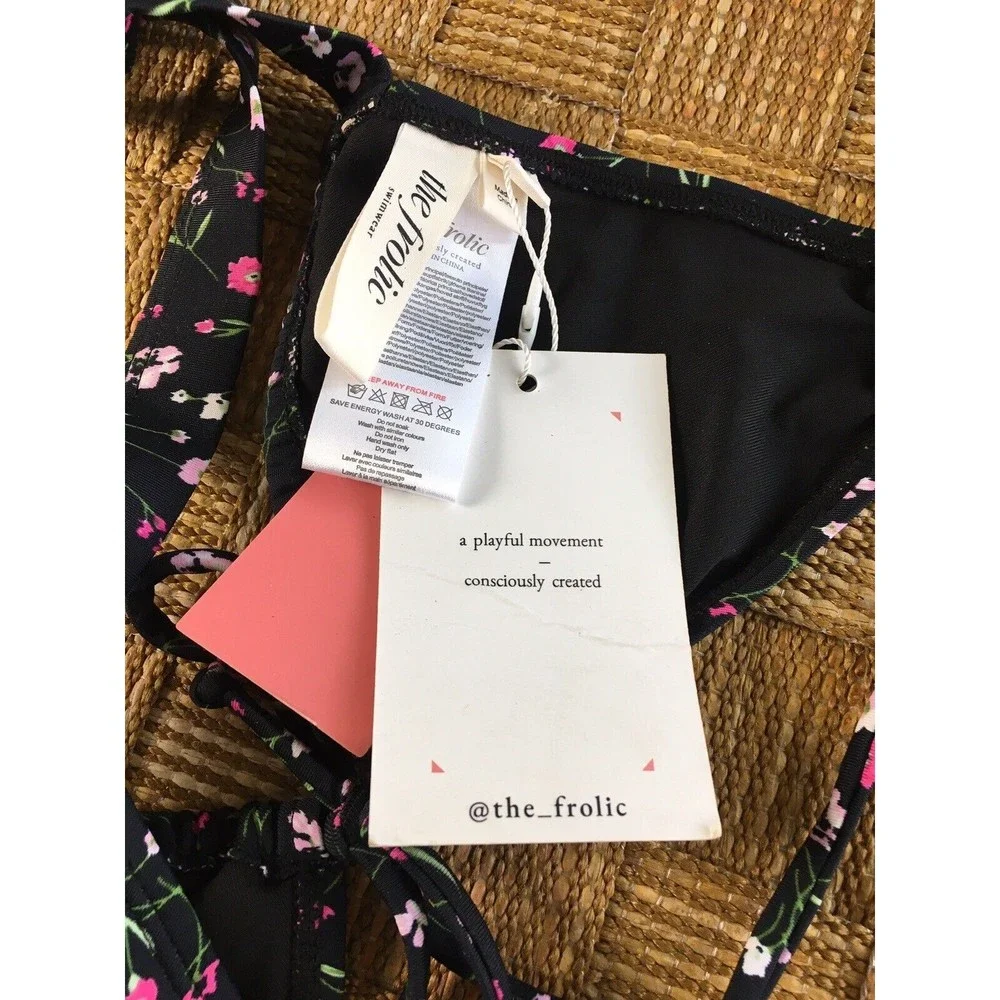 ASOS The Frolic NWT black Floral Bikini top multi US 4 Halter Tie Back